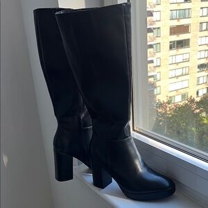 Elegant Black Knee-High Women's Boots